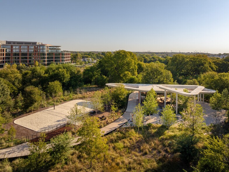 More Photos Of 1017 Springdale Rd, Austin Unknown For Lease