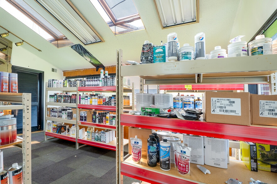 More Photos Of 1486 Abbott Rd, Lackawanna Freestanding For Sale