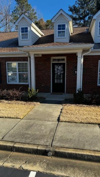 Primary Photo Of 3449 Lawrenceville Suwanee Rd, Suwanee Medical For Lease