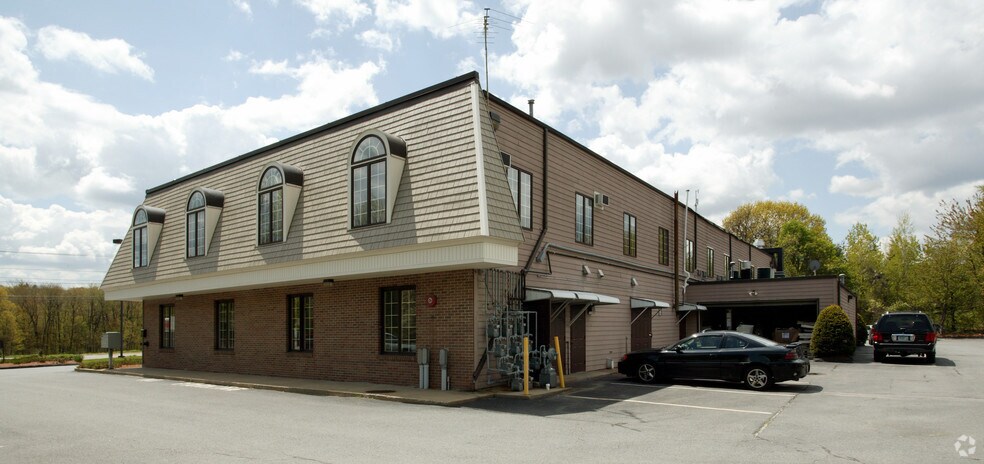 More Photos Of 1060 Osgood St, North Andover Storefront Retail Office For Lease