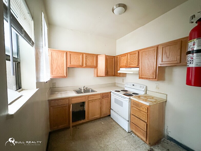 More Photos Of 620 Parkway Dr NE, Atlanta Apartments For Sale
