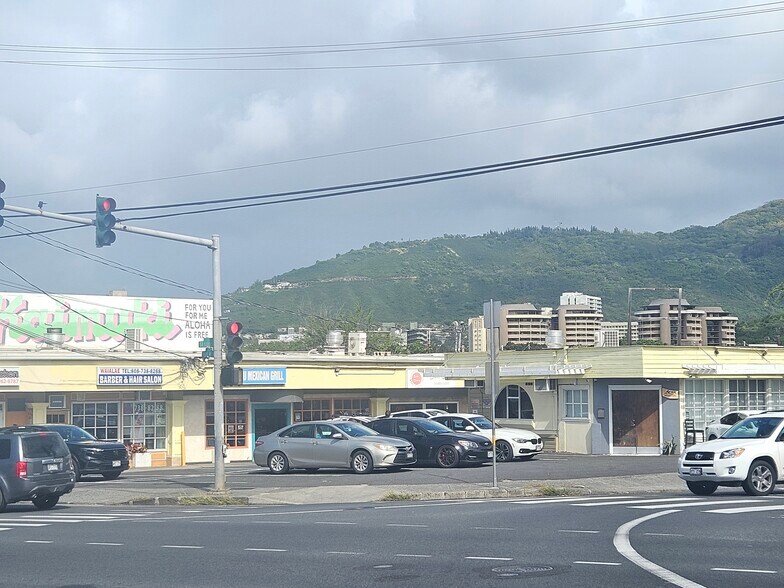 Primary Photo Of 3036 Waialae Ave, Honolulu Restaurant For Sale