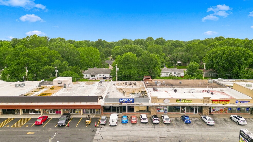 More Photos Of 1445 S Glenstone Ave, Springfield General Retail For Lease