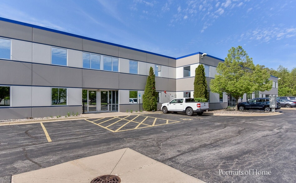 More Photos Of 1585 Beverly Ct, Aurora Warehouse For Sale