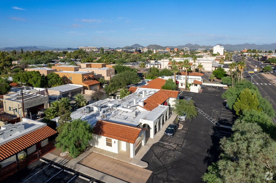More Photos Of 2230 E Speedway Blvd, Tucson Office Residential For Lease