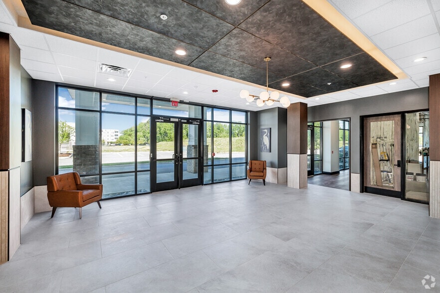 More Photos Of Bridgeport Way & Knotts Point Lane, Suffolk Unknown For Lease