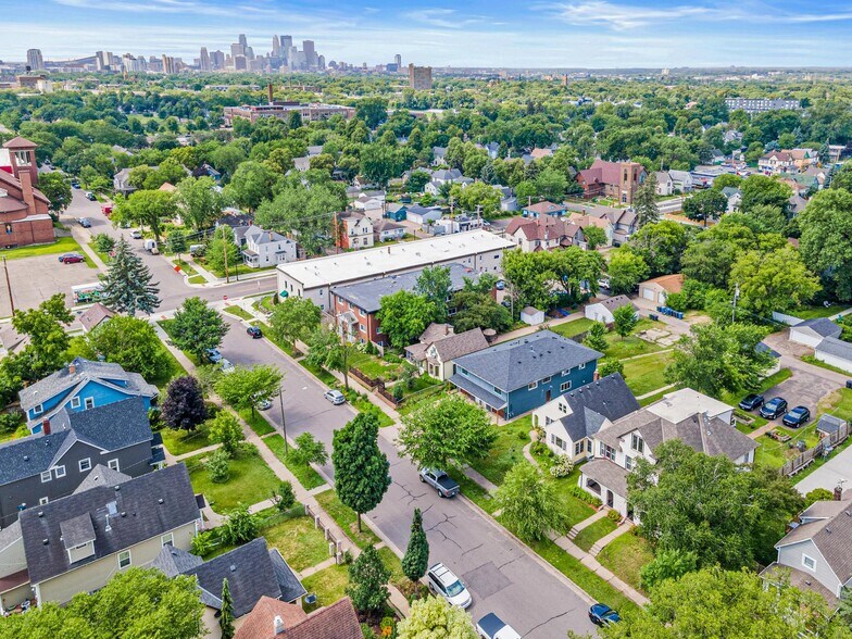 More Photos Of 2526 Jackson St NE, Minneapolis Apartments For Sale