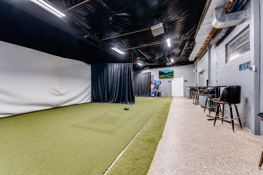 More Photos Of 2939 White Hall Blvd, White Hall General Retail For Sale