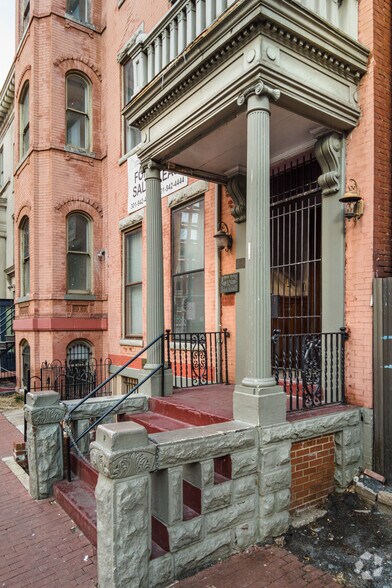 More Photos Of 471-473 H St NW, Washington Office Residential For Sale