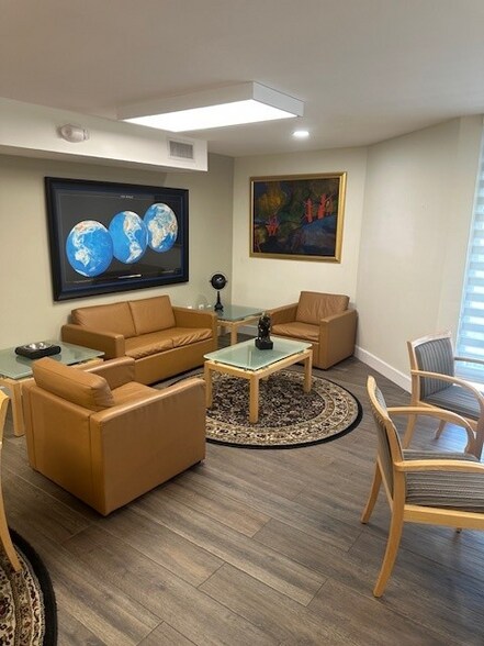 More Photos Of 16115 SW 117th Ave, Miami Showroom For Sale