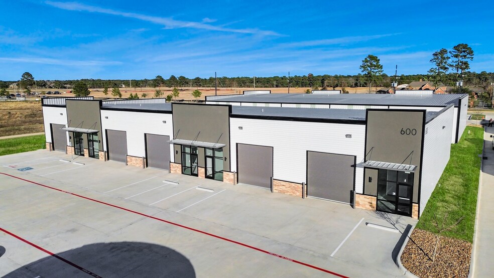 More Photos Of 18011 Cypress Rose Hill Rd, Cypress Unknown For Lease