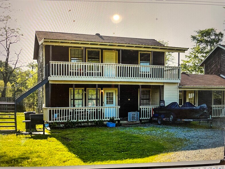 More Photos Of 505 Bub Hayner Rd, Karnack Apartments For Sale