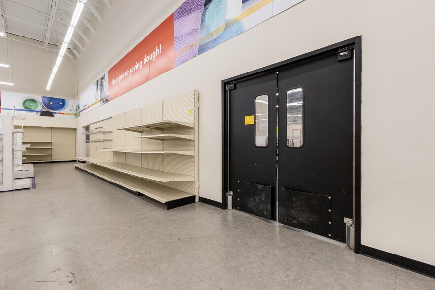 More Photos Of 5252 Bardstown Rd, Louisville General Retail For Sale