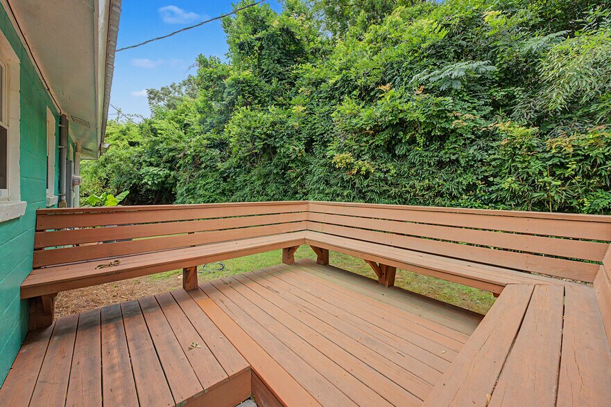 More Photos Of 559 Pulaski St, Athens Specialty For Sale