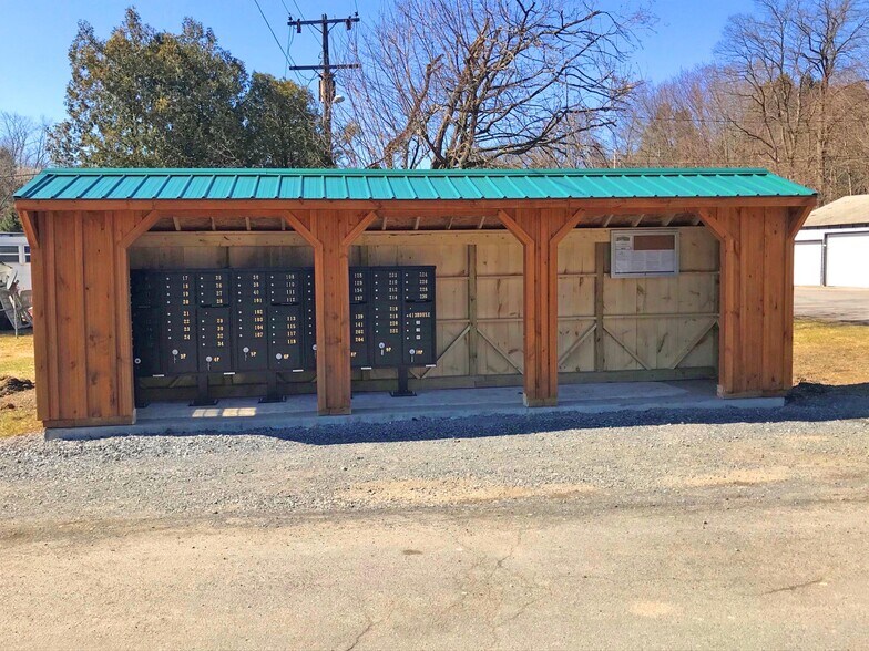 More Photos Of 413 Saratoga Rd, Schenectady Manufactured Housing Mobile Home Park For Sale