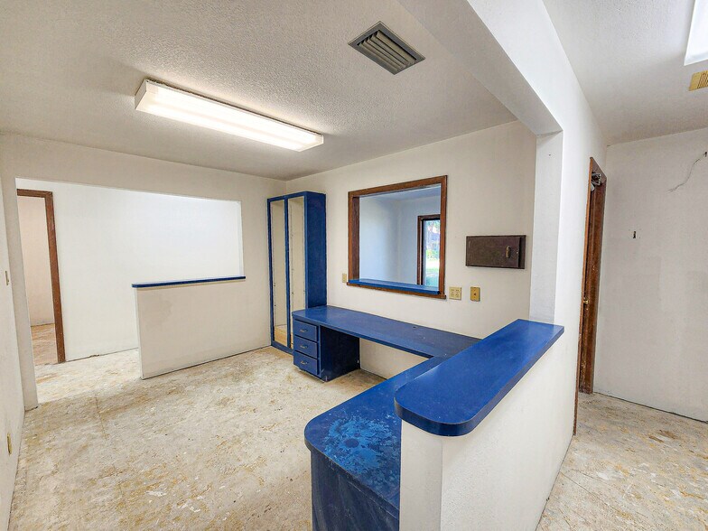 More Photos Of 11121 SE 53rd Ct, Belleview Medical For Sale