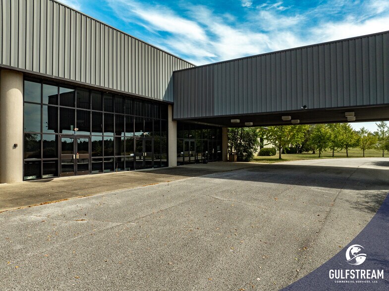 More Photos Of 5555 Wellness dr, Philpot Lodge Meeting Hall For Sale