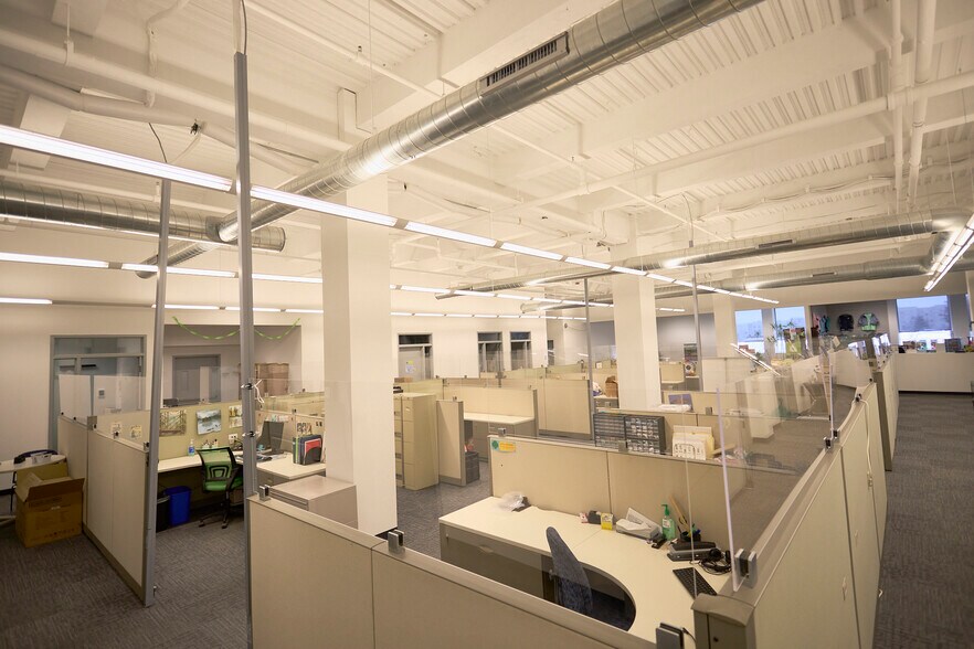 More Photos Of 4433 Genesee St, Cheektowaga Office For Lease