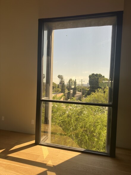 More Photos Of 8235 Santa Monica Blvd, West Hollywood Loft Creative Space For Lease