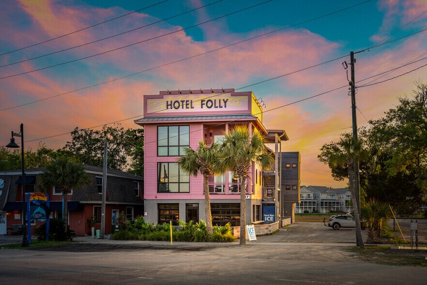 More Photos Of 87 Center St, Folly Beach Restaurant For Lease
