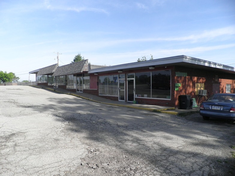 More Photos Of 3 W Hempfield Dr, Irwin Medical For Lease