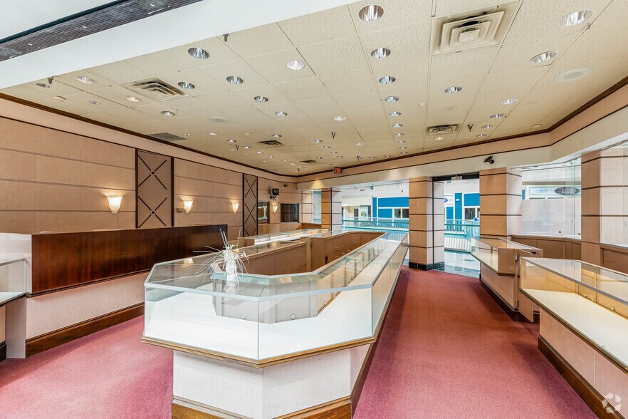 More Photos Of 500 Galleria Dr, Johnstown Unknown For Sale