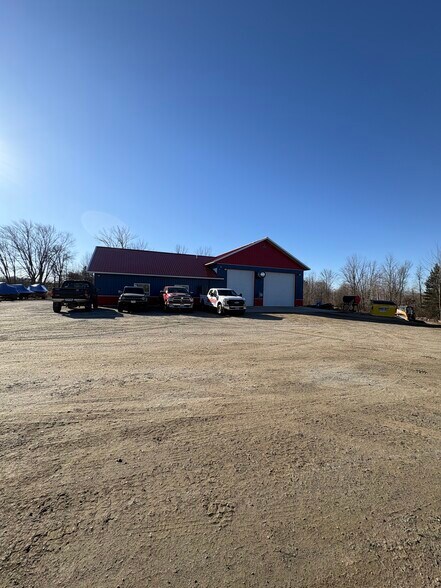 More Photos Of 25272 State Highway 27, Holcombe Office For Lease