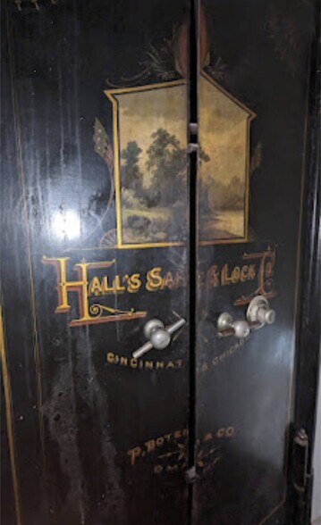 More Photos Of 501 Webster St, Liberty Bank For Sale