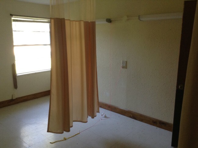 More Photos Of 401 W Moss St, Eastland Assisted Living For Sale