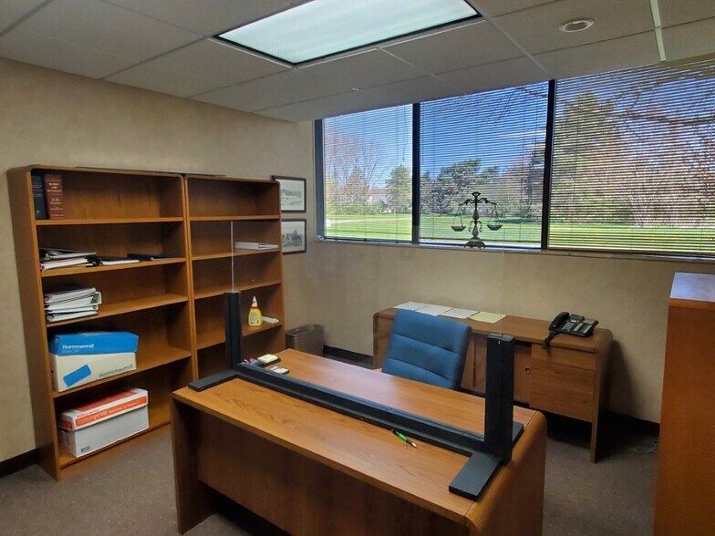 More Photos Of 6258 W Pierson Rd, Flushing Medical For Lease