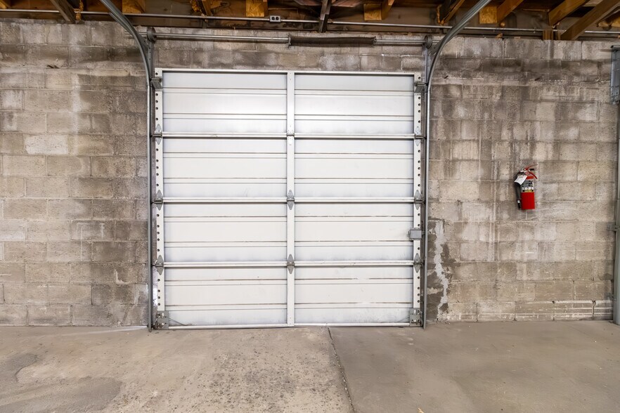 More Photos Of 902 S 1st Ave, Pocatello Distribution For Lease