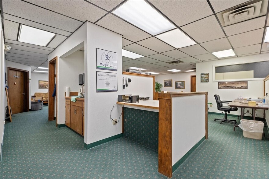 More Photos Of 1780 Westland Rd, Cheyenne Office For Sale