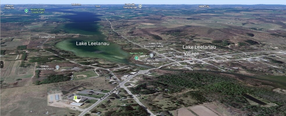 More Photos Of 7334 E Duck Lake Rd, Lake Leelanau Showroom For Lease