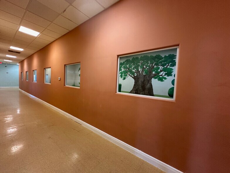 More Photos Of 499 S Nova Rd, Ormond Beach Schools For Sale