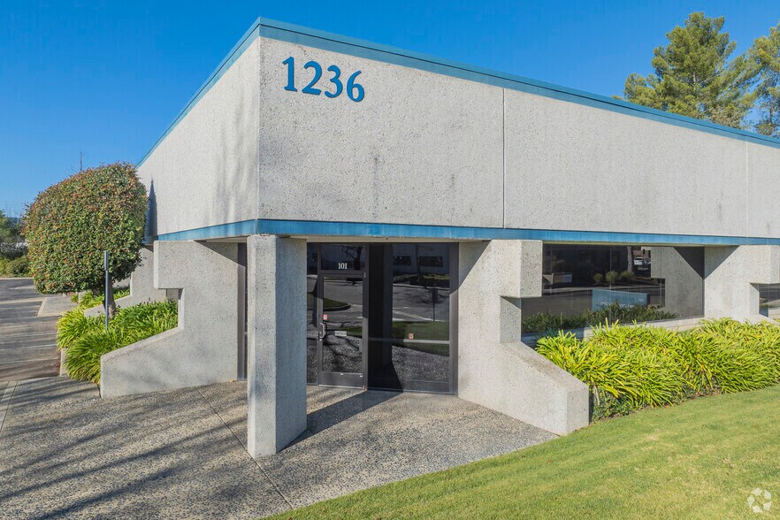 More Photos Of 1236 Quarry Ln, Pleasanton Research And Development For Lease