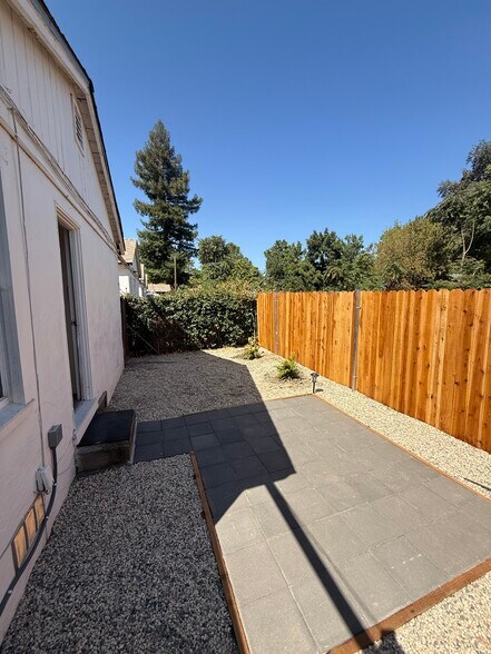 More Photos Of 101 Elliott St, Winters Apartments For Sale