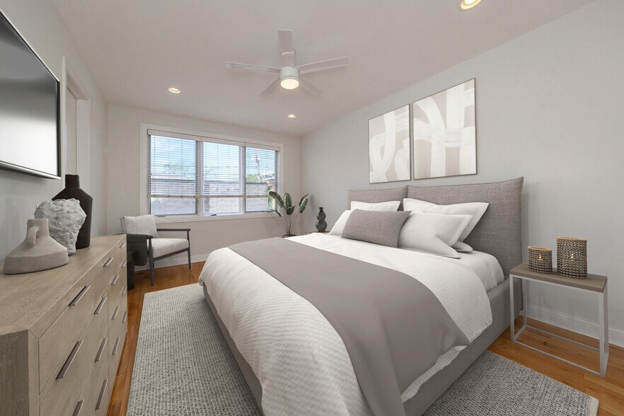 More Photos Of 4012 S Indiana Ave, Chicago Apartments For Sale