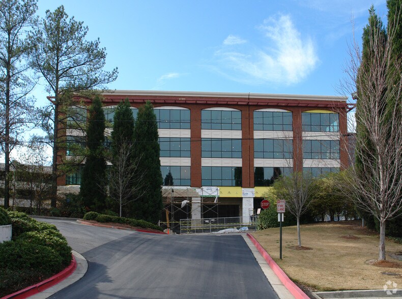 More Photos Of 3621 Vinings Slope SE, Atlanta Loft Creative Space For Sale