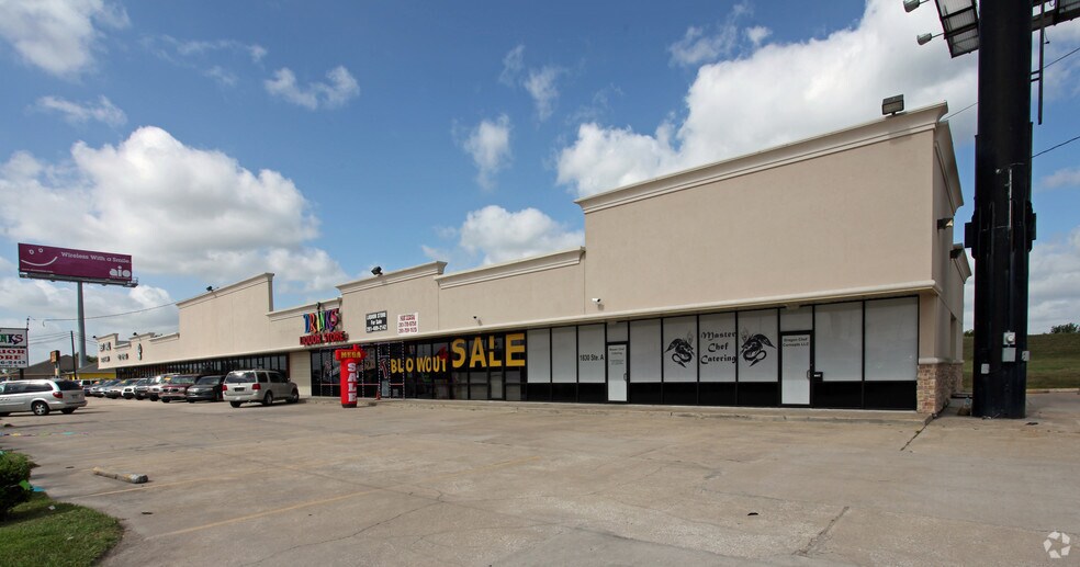 More Photos Of 1830 Highway 6 S, Houston Storefront Retail Office For Lease