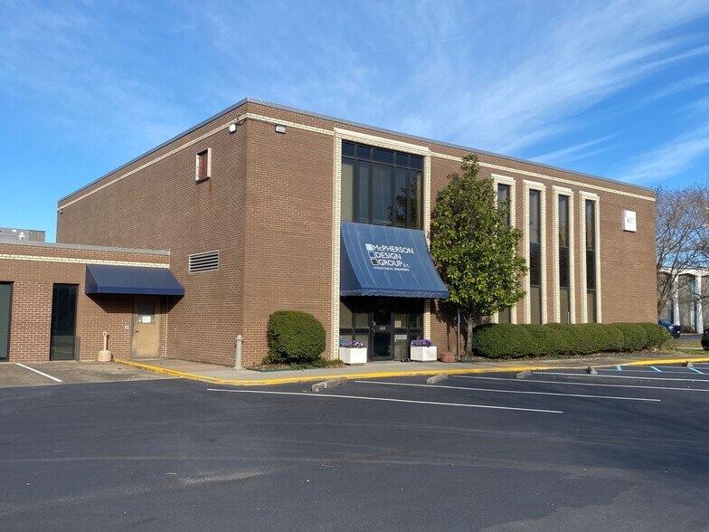 More Photos Of 6371 Center Dr, Norfolk Office For Lease