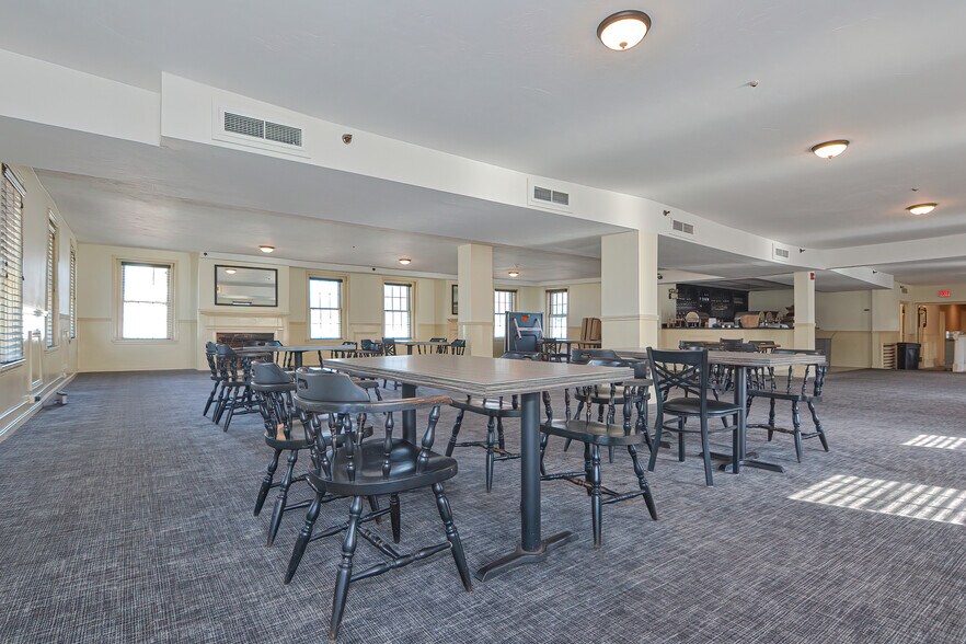 More Photos Of 25 Grafton, Grafton Restaurant For Sale