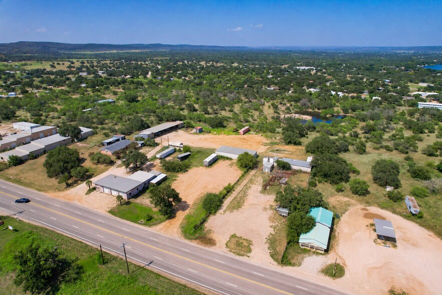 More Photos Of 2810 W Highway 1431, Kingsland Flex For Sale