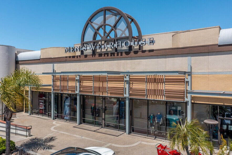 More Photos Of 1200-1290 Auto Park Way, Escondido Unknown For Lease