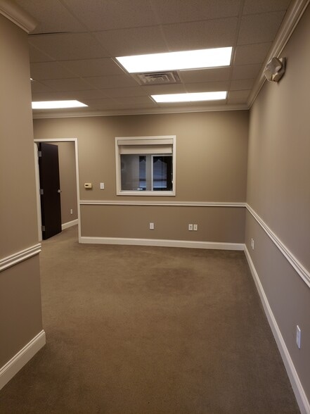 More Photos Of 31320 solon Rd, Solon Office For Sale
