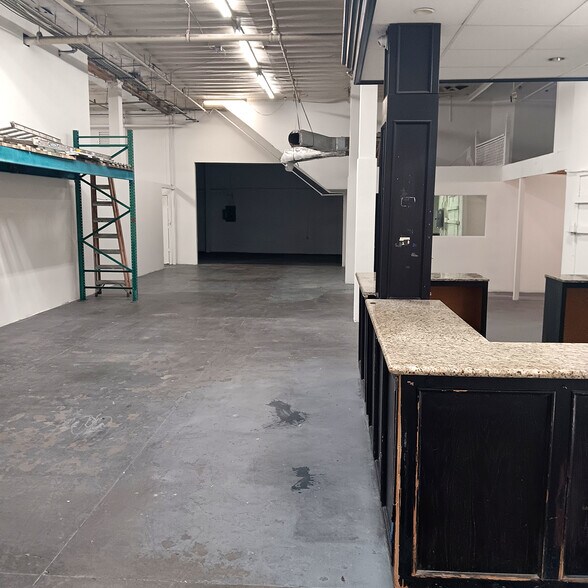 More Photos Of 1030 Maple Ave, Los Angeles Warehouse For Lease