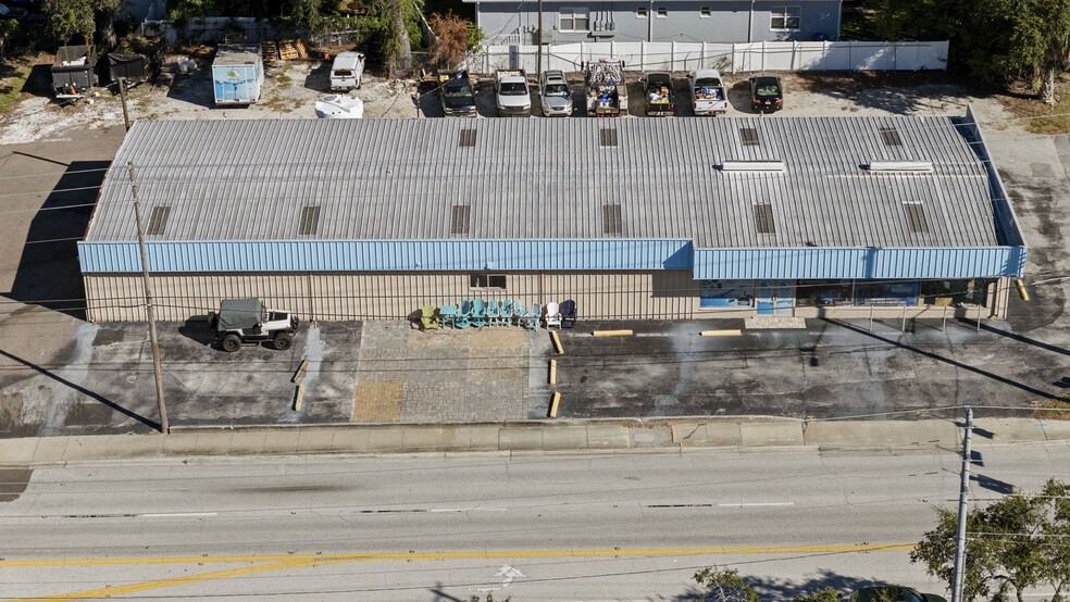 More Photos Of 1400 W Bay Dr, Largo General Retail For Sale