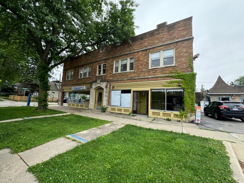 More Photos Of 3101 S Delaware Ave, Milwaukee Storefront Retail Residential For Lease