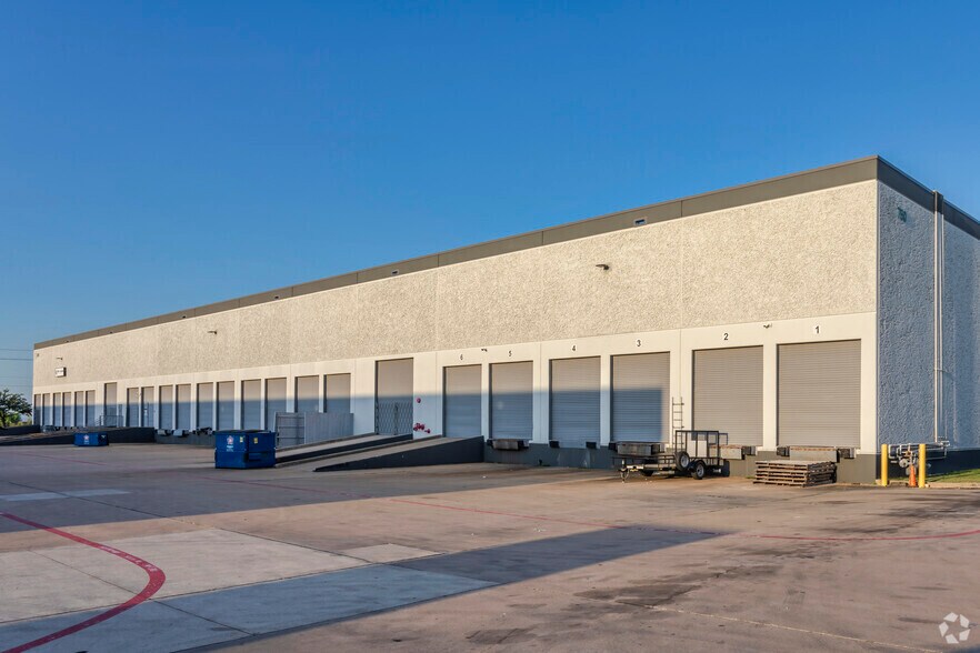 More Photos Of 754 Port America Pl, Grapevine Unknown For Lease