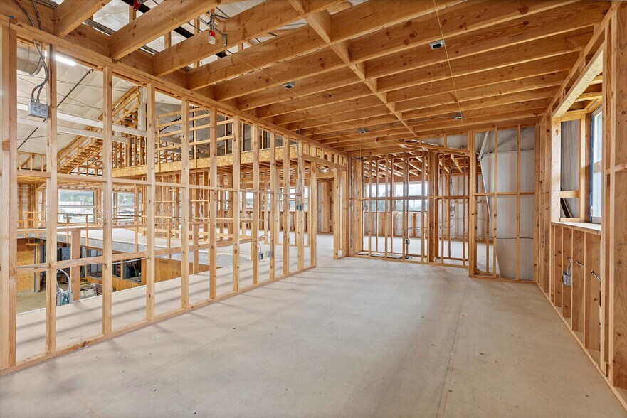 More Photos Of 1025 NW Grove st, Newport Industrial For Sale