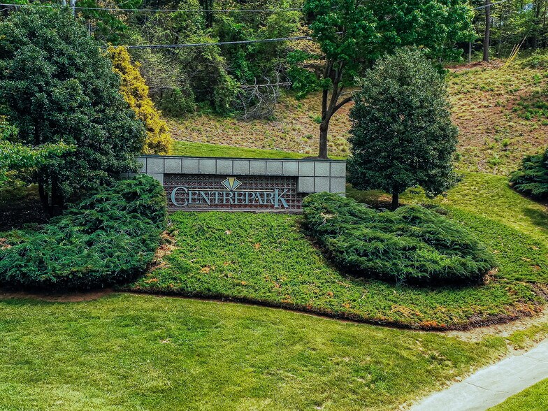 More Photos Of 900A Centrepark Dr, Asheville Medical For Sale